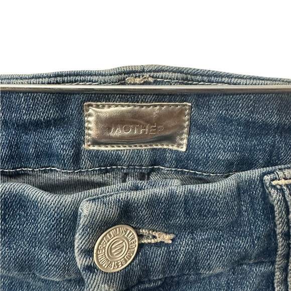 MOTHER The Looker JEAN is one of MOTHER'S favorite fits.  Size 31 - Picture 2 of 4